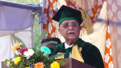  दीक्षित विद्यार्थीलाई प्रधानमन्त्रीको आग्रह- सानो देशको भनेर हीनताबोध नगर्नु 